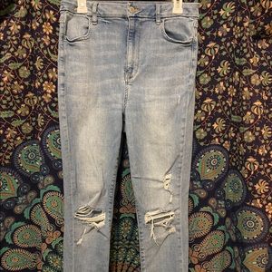 American Eagle light wash jeggings